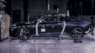 搭載碳纖維車身的Polestar一號原型車通過碰撞試驗