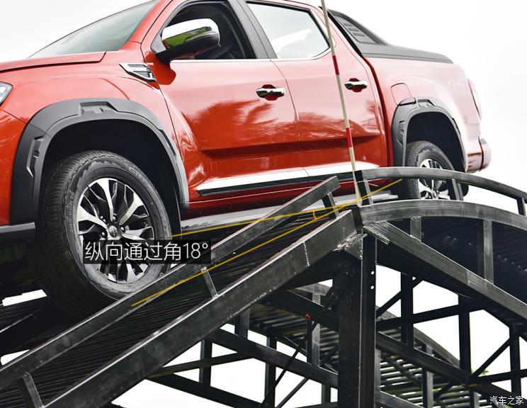 上汽大通 上汽大通MAXUS T90 2021款 2.0T PRO 四驅(qū)精英型標箱
