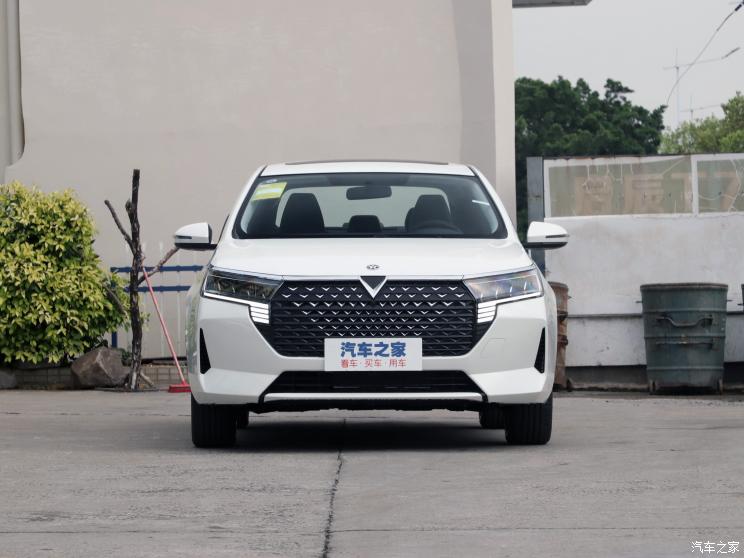 東風(fēng)日產(chǎn) 啟辰D60 2021款 PLUS 1.6L XV CVT智領(lǐng)版