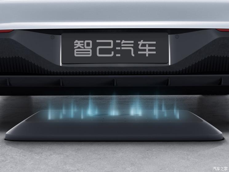 智己汽車 智能純電轎車 2021款 基本型