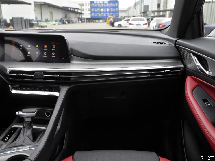 長安汽車 長安CS35PLUS 2021款 藍鯨NE 1.4T DCT領航型