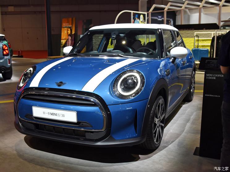 MINI MINI 2022款 1.5T COOPER 經(jīng)典派 五門版