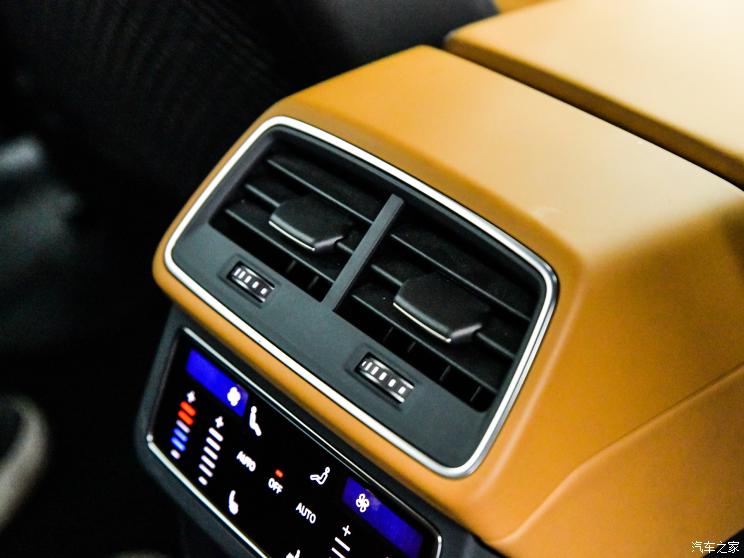上汽奧迪 奧迪A7L 2021款 55 TFSI quattro 先行版