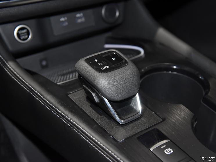 東風(fēng)日產(chǎn) 奇駿 2022款 1.5T CVT 4WD高配版