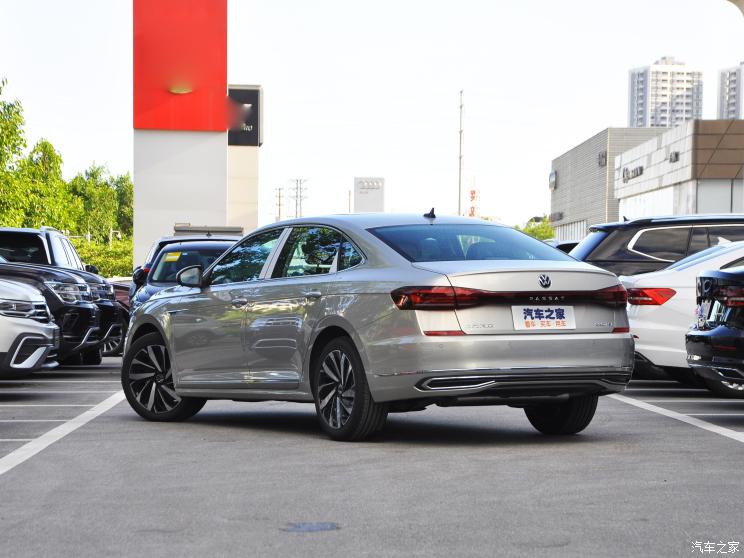 上汽大眾 帕薩特 2022款 330TSI 星空尊貴版