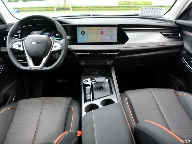 長安汽車 長安歐尚X7 PLUS 2022款 1.5T 藍(lán)鯨版自動(dòng)Geeker領(lǐng)航型