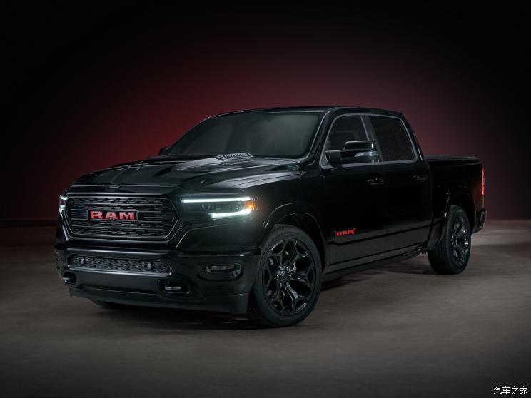 道奇(進口) RAM Trucks 2022款 1500 Limited (RAM)RED