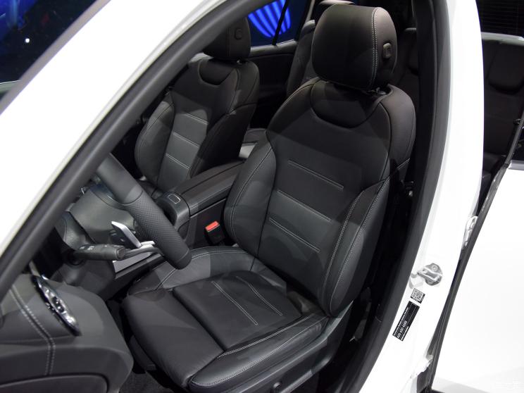 北京奔馳 奔馳EQB 2021款 EQB 350 4MATIC