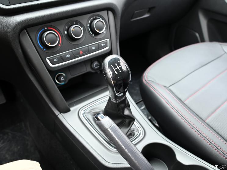 奇瑞汽車 瑞虎3 2022款 經典版 1.5L 手動豪華型