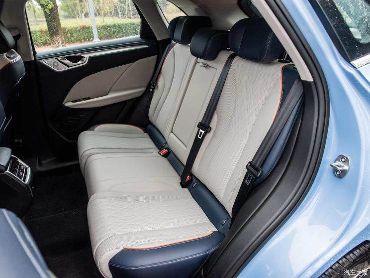 長(zhǎng)城汽車(chē) 瑪奇朵新能源 2021款 1.5L DHT-PHEV大師版