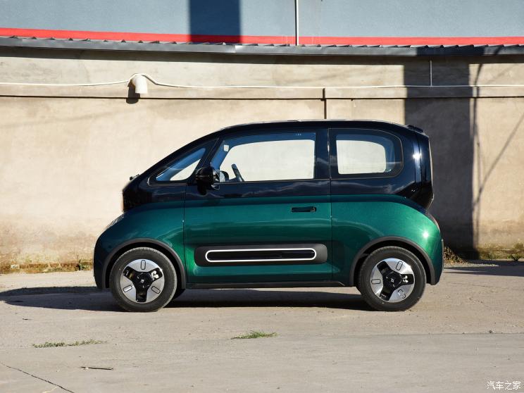 上汽通用五菱 寶駿KiWi EV 2021款 藝術家