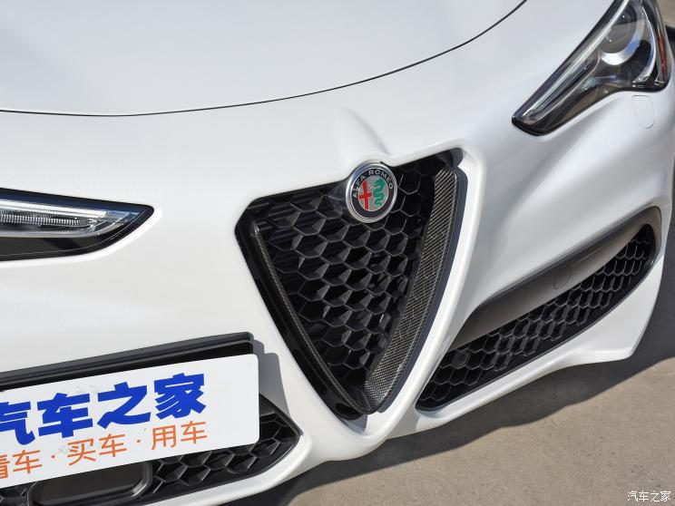 阿爾法?羅密歐 Stelvio 2021款 2.0T 280HP Veloce Ti 競速版