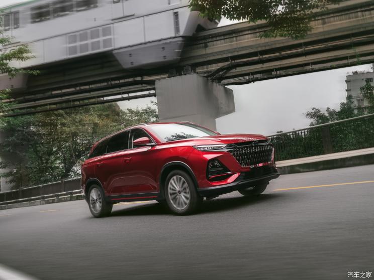 長安汽車 長安歐尚X7 PLUS 2022款 紅版