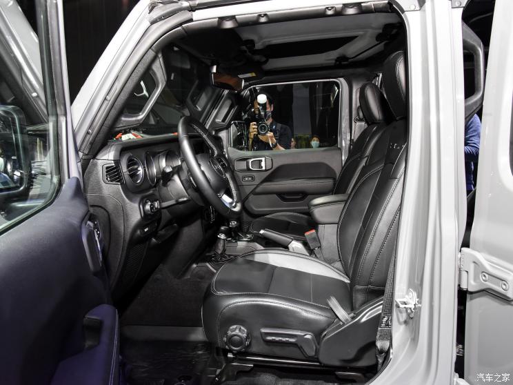 Jeep(進(jìn)口) 角斗士 2022款 先行版