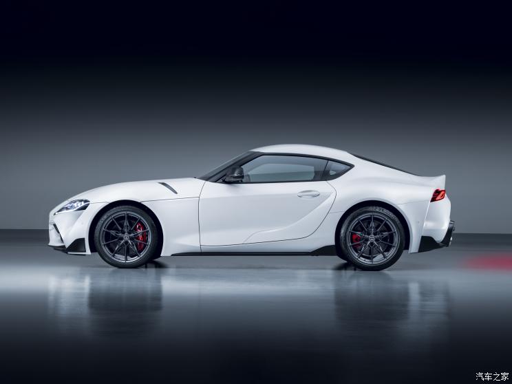 豐田(進口) SUPRA 2022款 GR SUPRA 3.0T 手動 歐洲版
