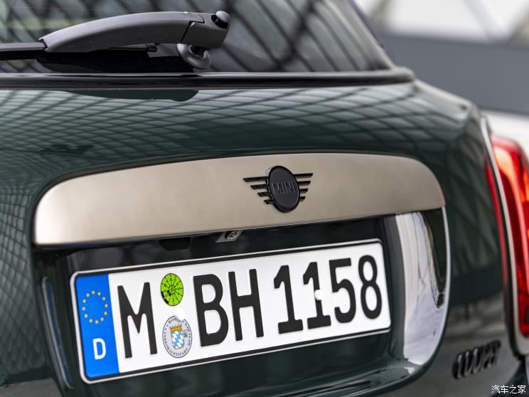 MINI MINI 2022款 1.5T COOPER 執(zhí)迷特別版 五門版