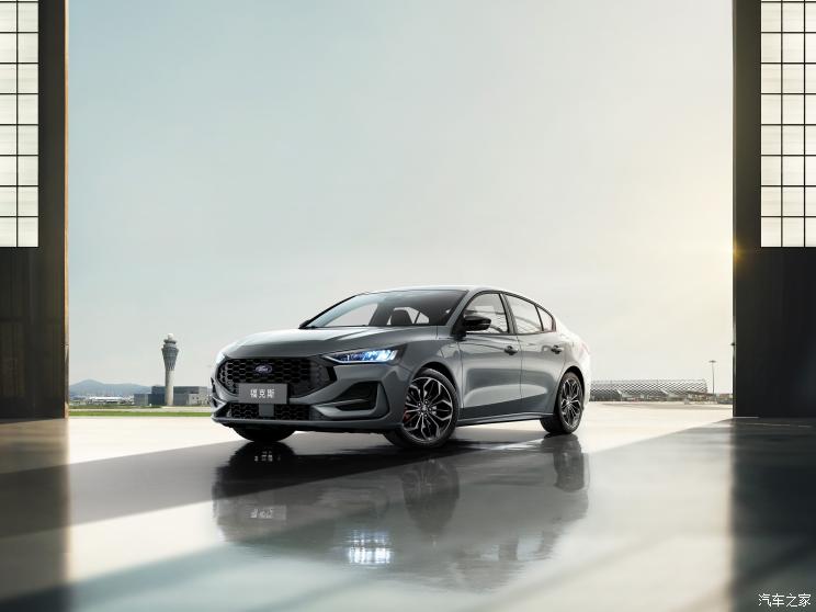 長安福特 ?？怂?2022款 三廂 EcoBoost 180 自動ST Line