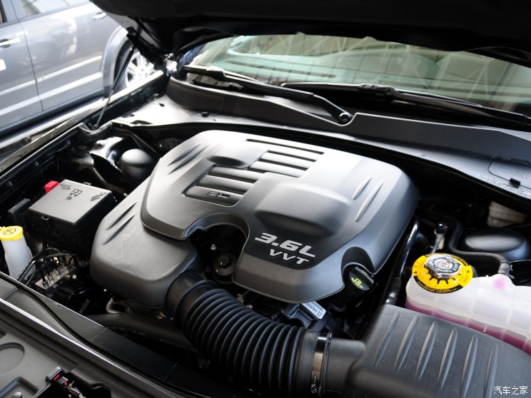 克萊斯勒(進口) 克萊斯勒300C(進口) 2013款 3.6L 尊適版