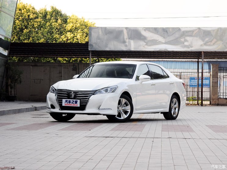 一汽豐田 皇冠 2015款 2.5L 時尚限量版