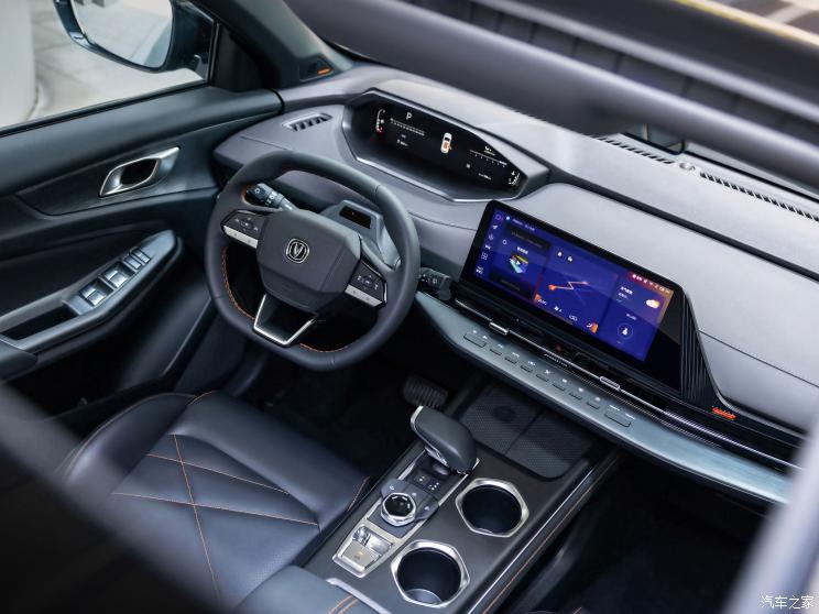 長安汽車 長安CS55PLUS 2022款 風暴灰限量版
