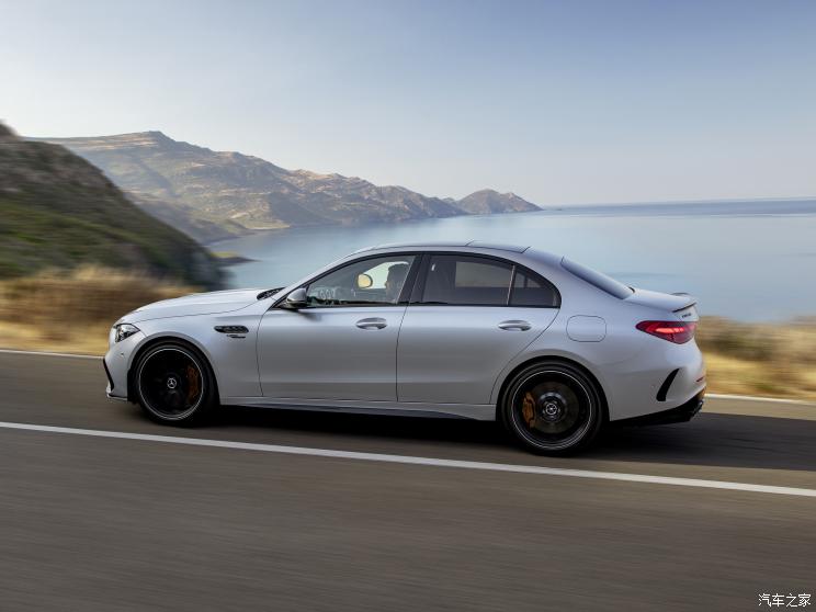 梅賽德斯-AMG 奔馳C級(jí)AMG新能源 2023款 AMG C 63 S 4MATIC