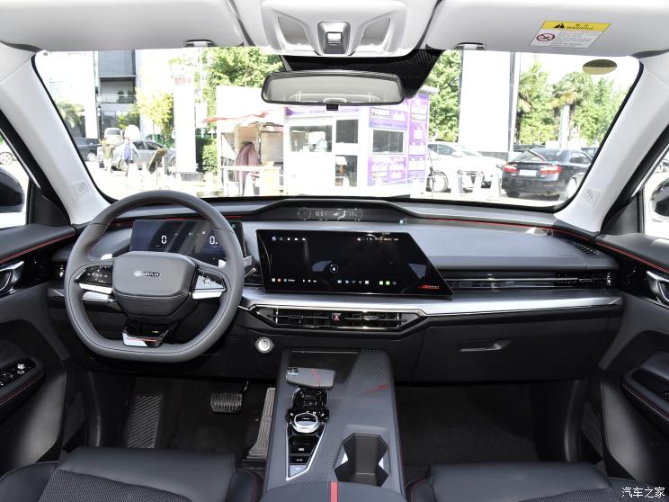 長安汽車 長安歐尚Z6 2022款 藍鯨 1.5T DCT智尊型