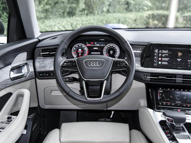 上汽奧迪 奧迪Q6 2022款 45 TFSI quattro 齊云型 羽林套裝 7座