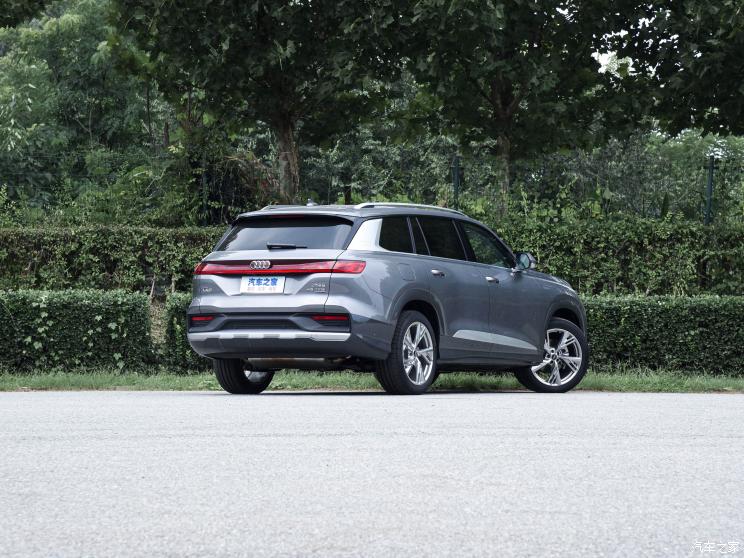上汽奧迪 奧迪Q6 2022款 45 TFSI quattro 齊云型 羽林套裝 7座