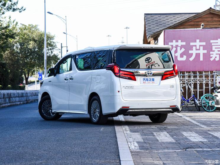 豐田(進口) 埃爾法 2023款 雙擎 2.5L 臻享?黃金版