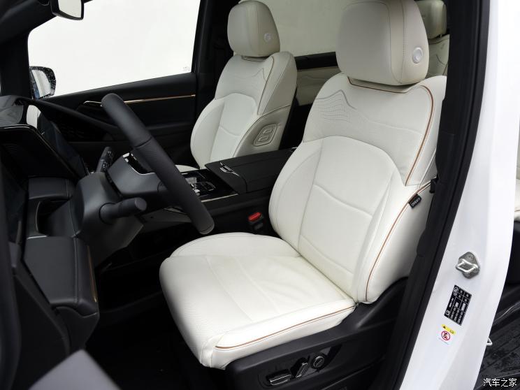 廣汽乘用車 傳祺M8 2023款 宗師系列 400T 自動旗艦