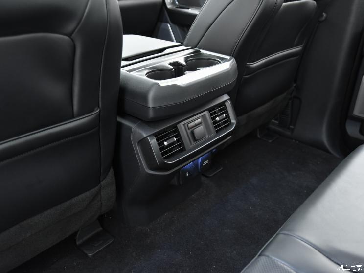 福特(進(jìn)口) 福特F-150 2022款 3.5T 猛禽