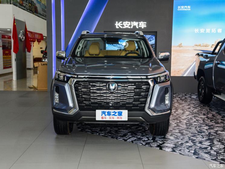 長(zhǎng)安汽車 長(zhǎng)安覽拓者 2023款 2.0T自動(dòng)兩驅(qū)汽油領(lǐng)航型標(biāo)箱