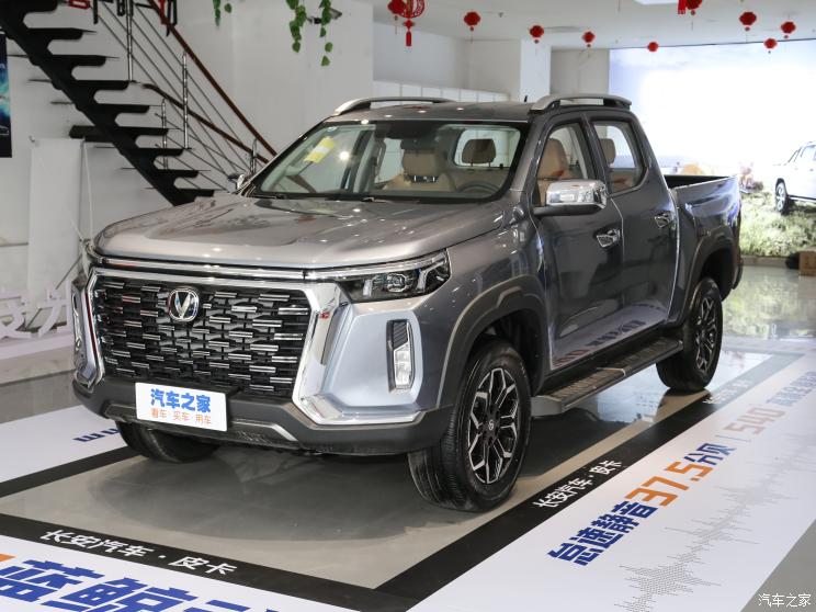 長(zhǎng)安汽車 長(zhǎng)安覽拓者 2023款 2.0T自動(dòng)四驅(qū)汽油旗艦型標(biāo)箱