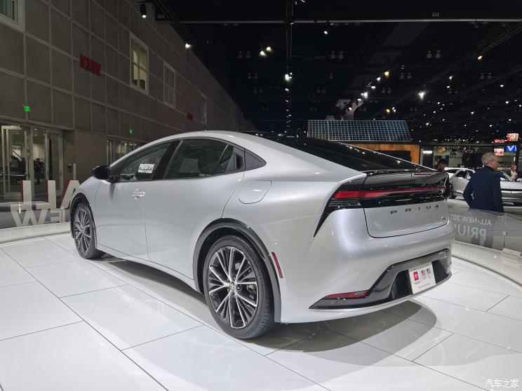 豐田(進口) 普銳斯(海外) 2023款 Hybrid 美國版