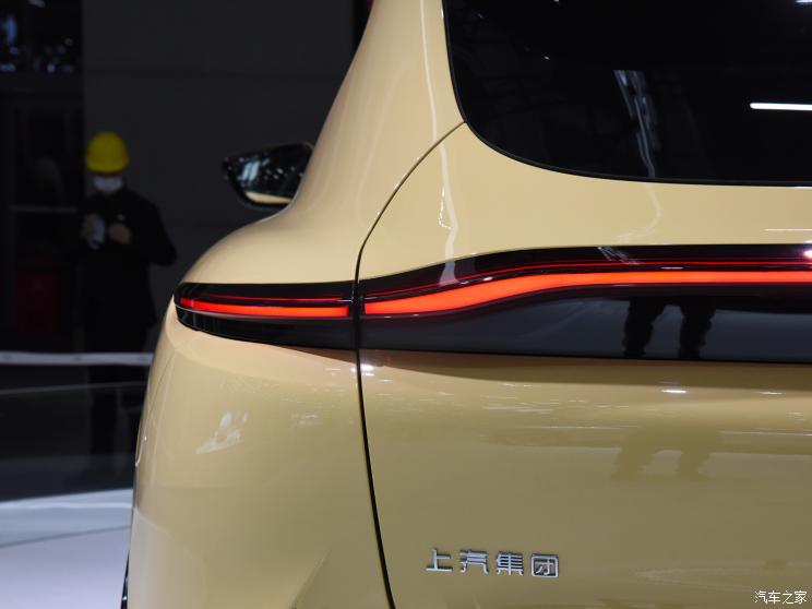 智己汽車 智己LS7 2023款 100kWh 四驅(qū)版