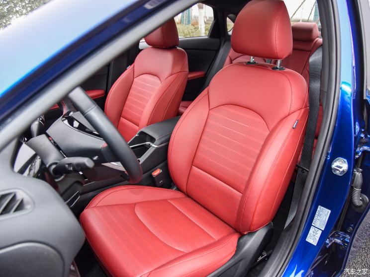 悅達起亞 起亞K3 2023款 1.5L CVT尊貴版
