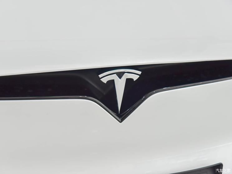 特斯拉（進(jìn)口） Model X 2023款 三電機(jī)全輪驅(qū)動 Plaid版