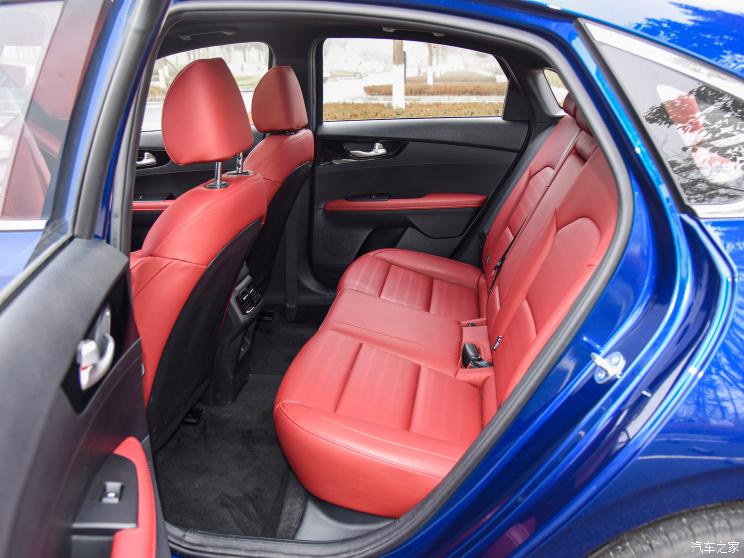 悅達起亞 起亞K3 2023款 1.5L CVT尊貴版