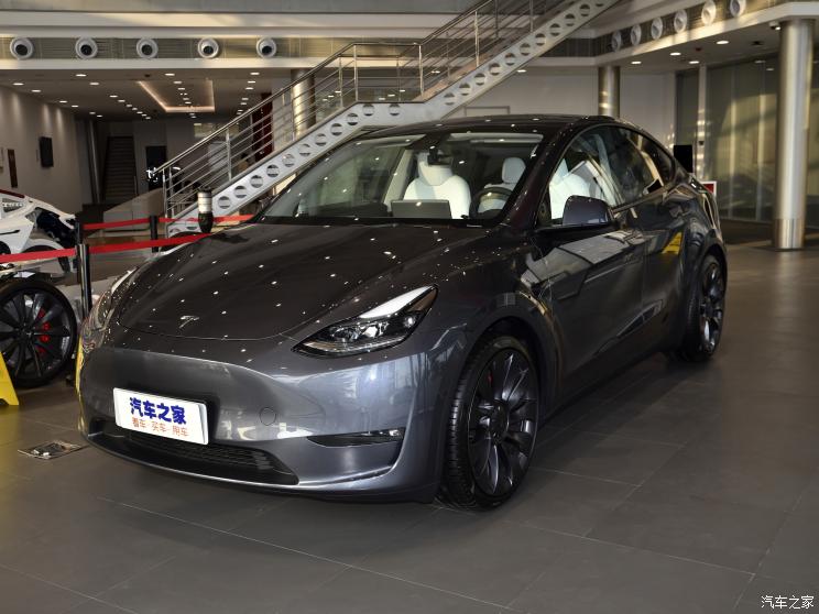 特斯拉中國(guó) Model Y 2022款 Performance高性能全輪驅(qū)動(dòng)版