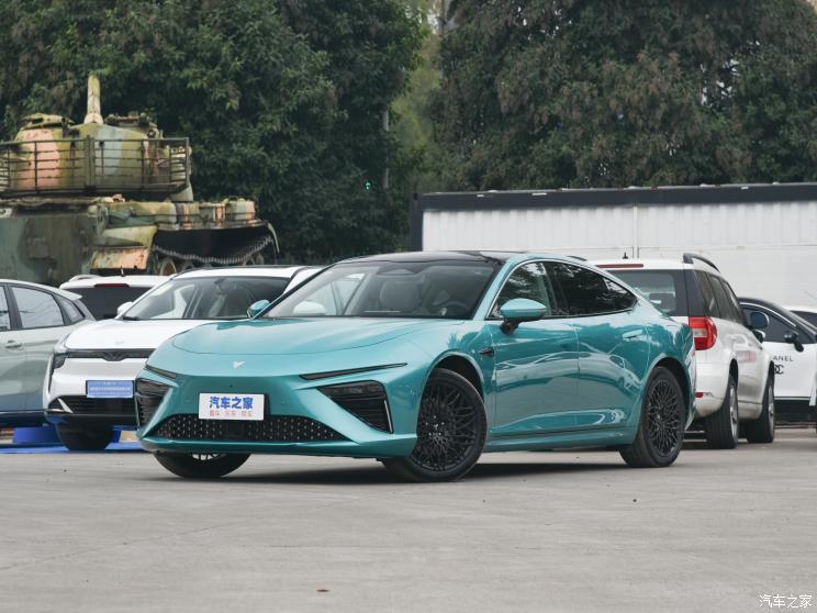 合眾汽車 哪吒S 2022款 增程版 1160km 后驅大版