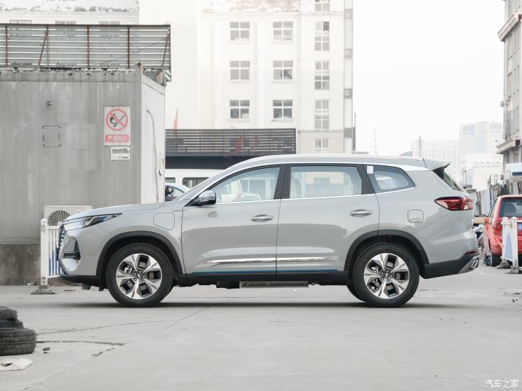 奇瑞汽車 瑞虎8 PRO新能源 2023款 DP-i 基本型