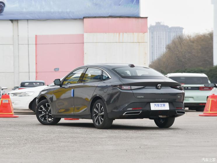 長安汽車 逸達 2023款 藍鯨NE 1.5T GDI DCT領航型