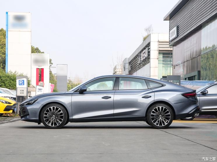 上汽集團 MG7 2023款 2.0T 自動獵美奢享版