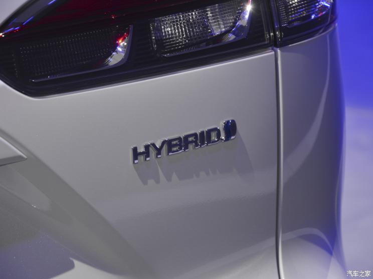 廣汽豐田 鋒蘭達 2023款 2.0L 智能電混雙擎 運動版