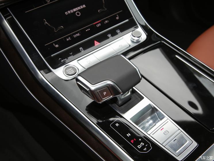 奧迪(進口) 奧迪Q8 2022款 45 TFSI 臻選動感型
