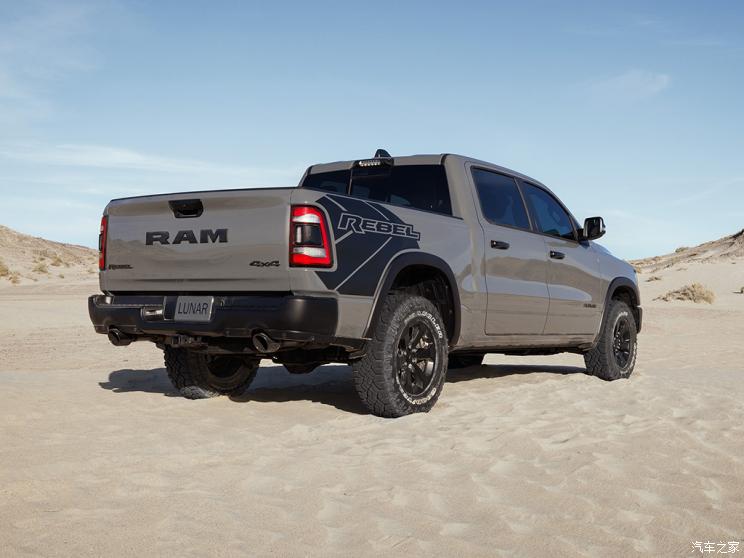 道奇(進(jìn)口) RAM Trucks 2023款 1500 Rebel Lunar Edition