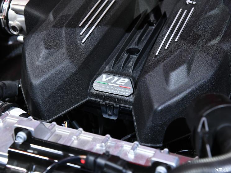 蘭博基尼 Revuelto 2023款 6.5L PHEV標(biāo)準(zhǔn)版