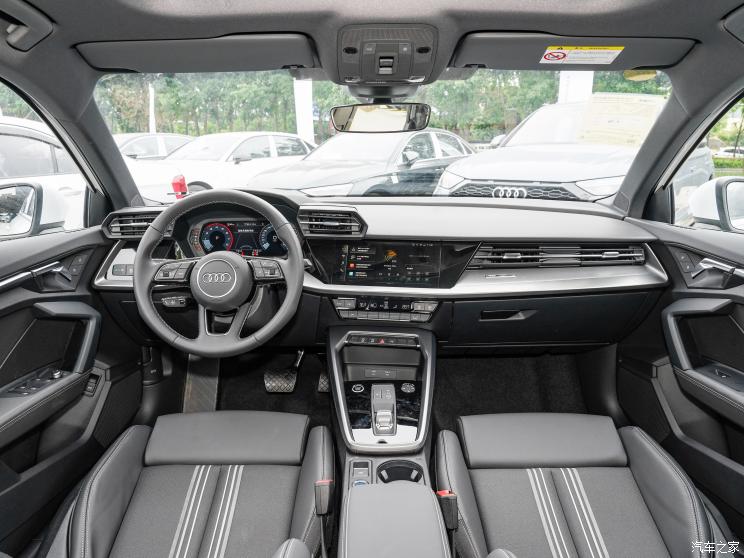 一汽奧迪 奧迪A3 2023款 改款 Sportback 35 TFSI 時尚運動型