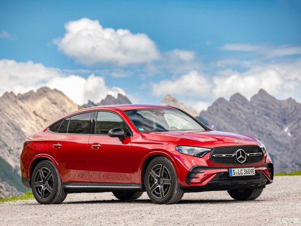 奔馳(進口) 奔馳GLC轎跑新能源 2023款 GLC 400e 轎跑SUV
