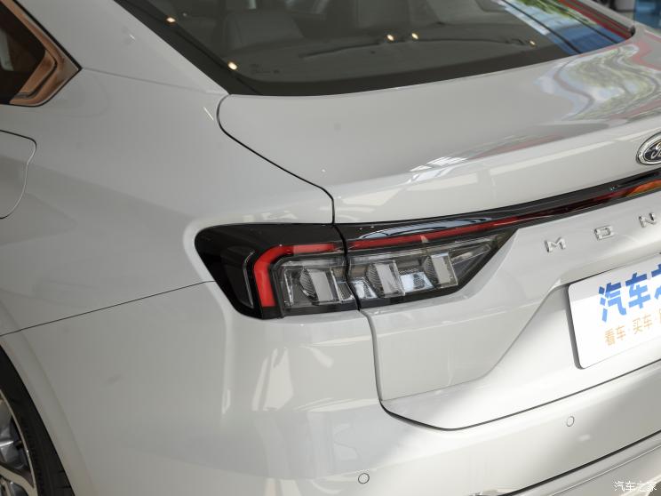 長安福特 蒙迪歐 2023款 EcoBoost 180 至尊型